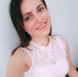 Meet your Posher, Dana